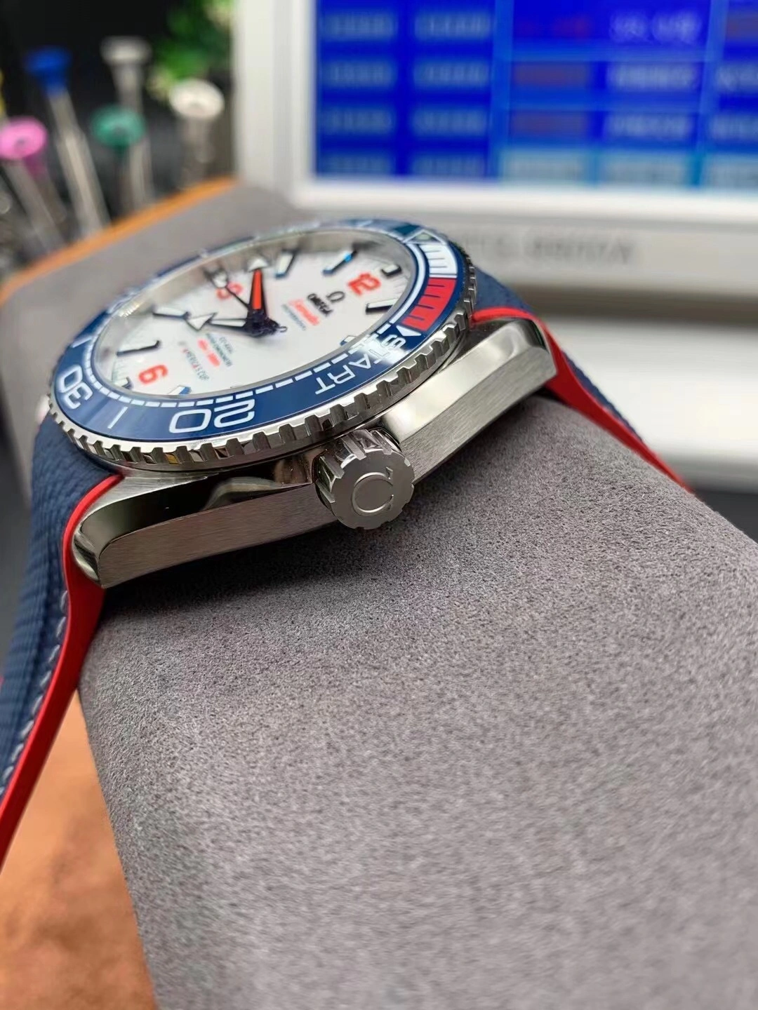 CBD Factory Omega Seamaster Planet Ocean 600M 43.5mm “36th America’s Cup” (215.32.43.21.04.001) 1:1 Super Clone – Dandong DD8900 Movement Contemporary 289